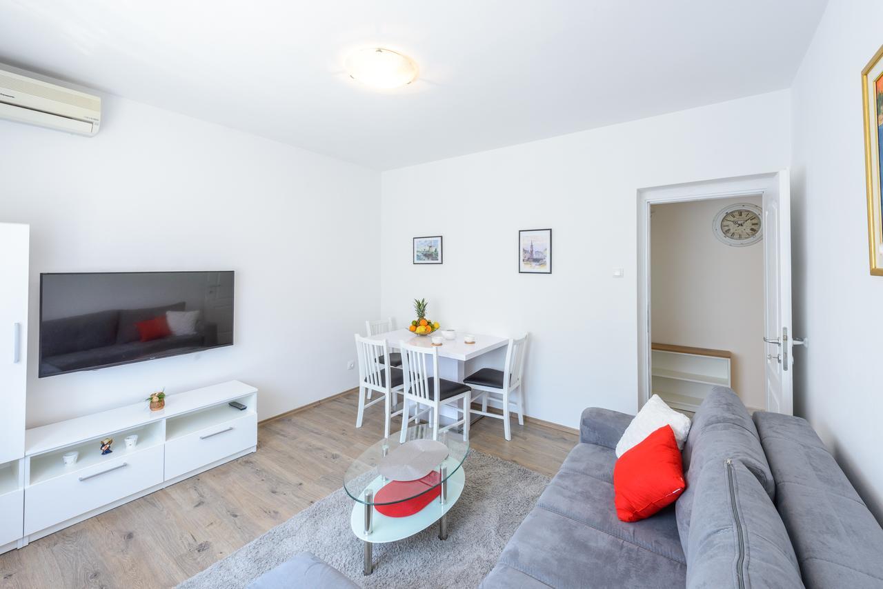 Apartament Ella