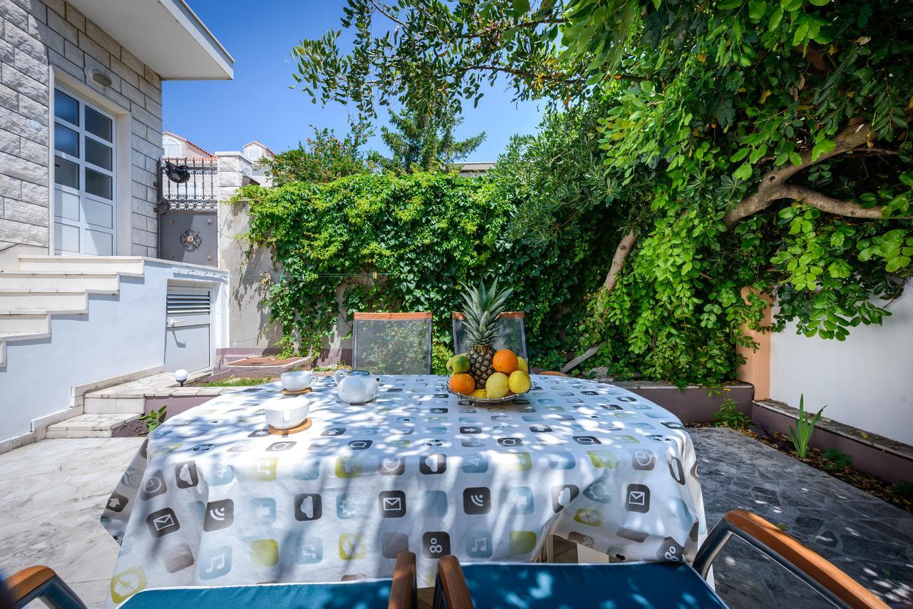 Ella Apartament